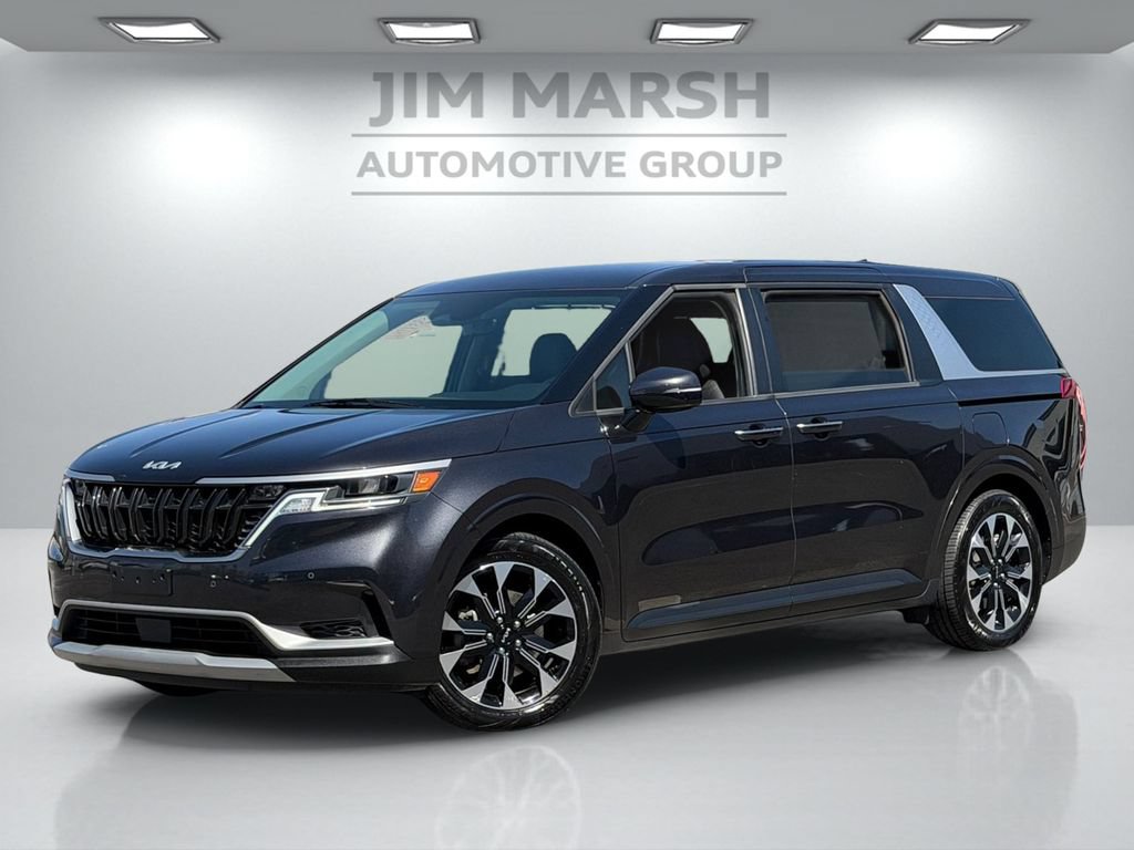 Used 2024 Kia Carnival EX FWD image 2