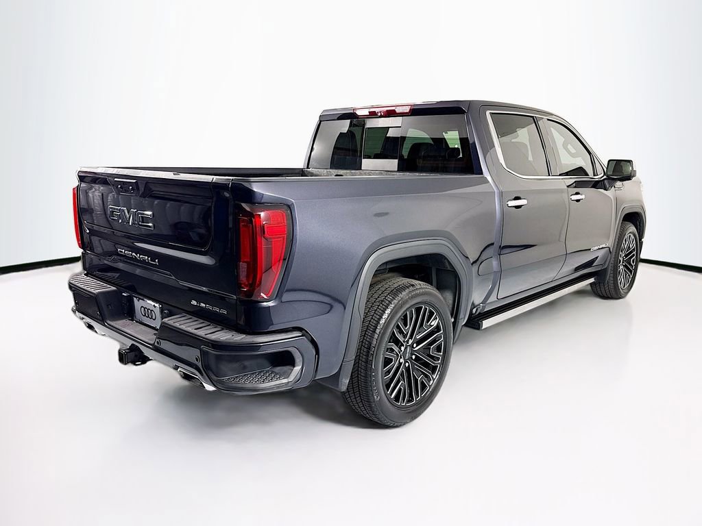 Used 2022 GMC Sierra 1500 Denali Ultimate AWD/4WD image 5