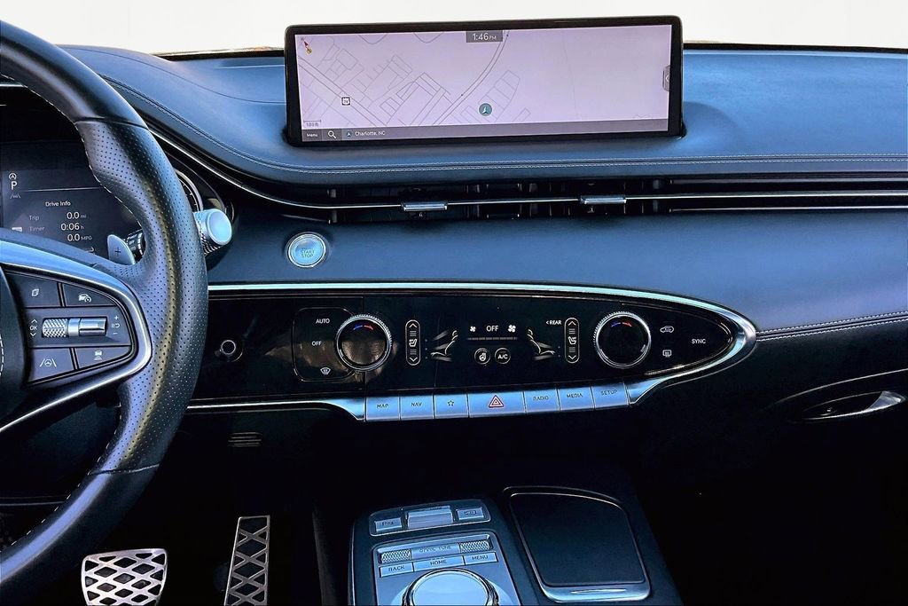 Used 2023 Genesis GV70 3.5T Sport w/ Sport Advanced Package image 10