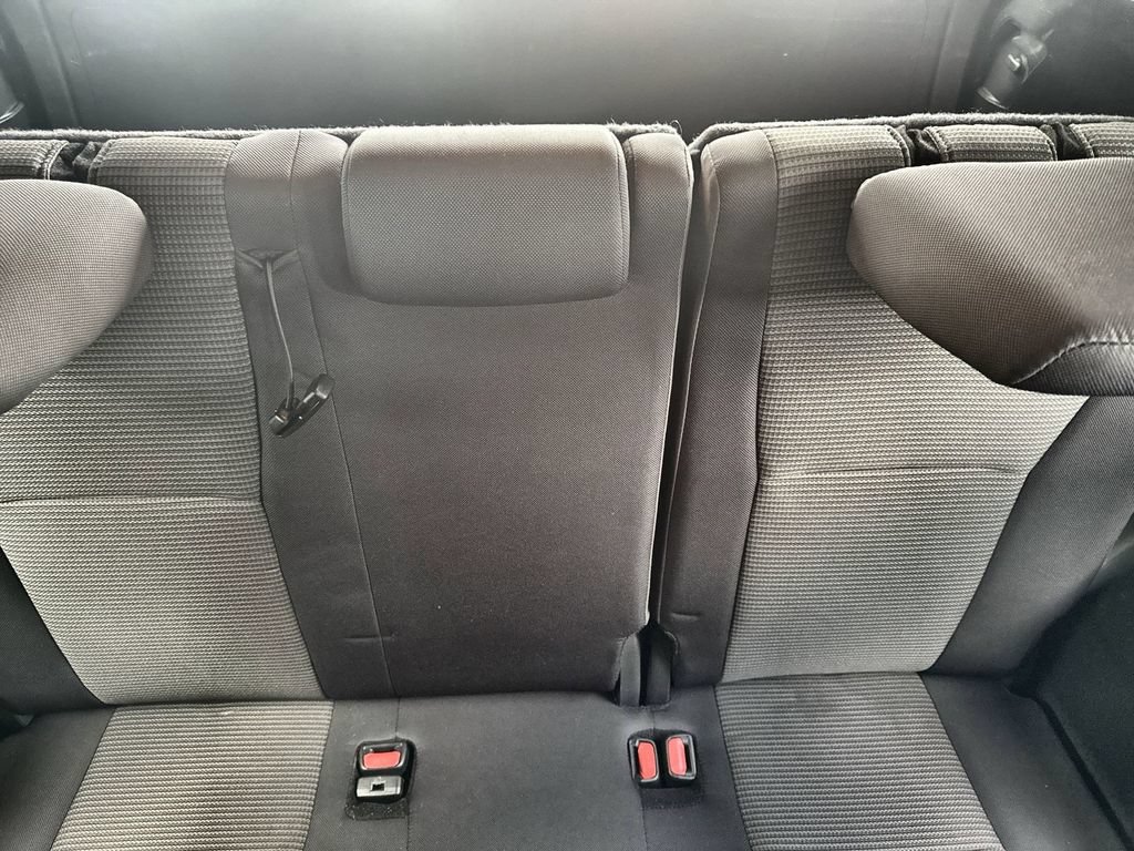 Used 2024 Toyota Highlander LE AWD/4WD image 31