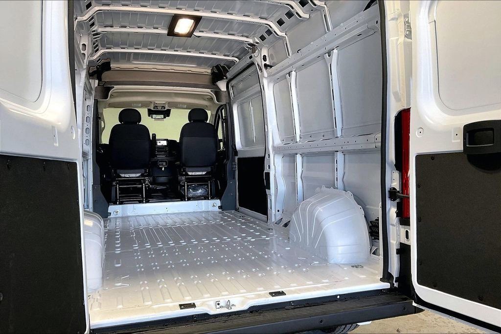 New 2026 RAM ProMaster 2500 w/ Safety Group FWD image 38