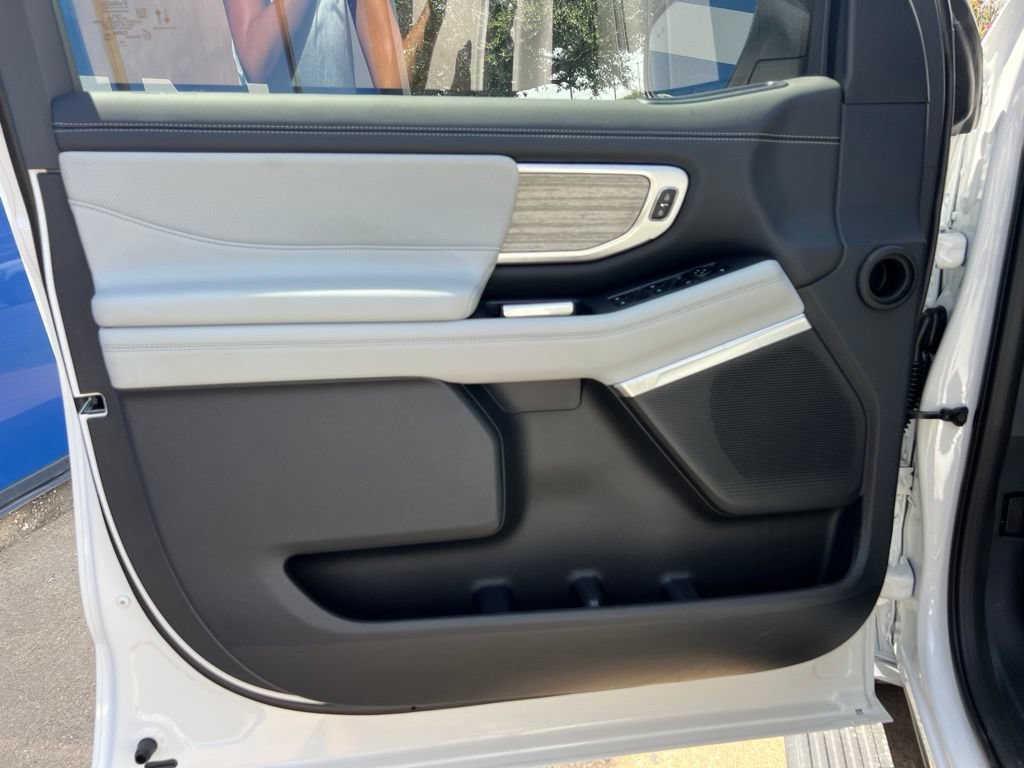 New 2027 Ford Expedition Max Platinum w/ Platinum Ultimate Package AWD/4WD image 15