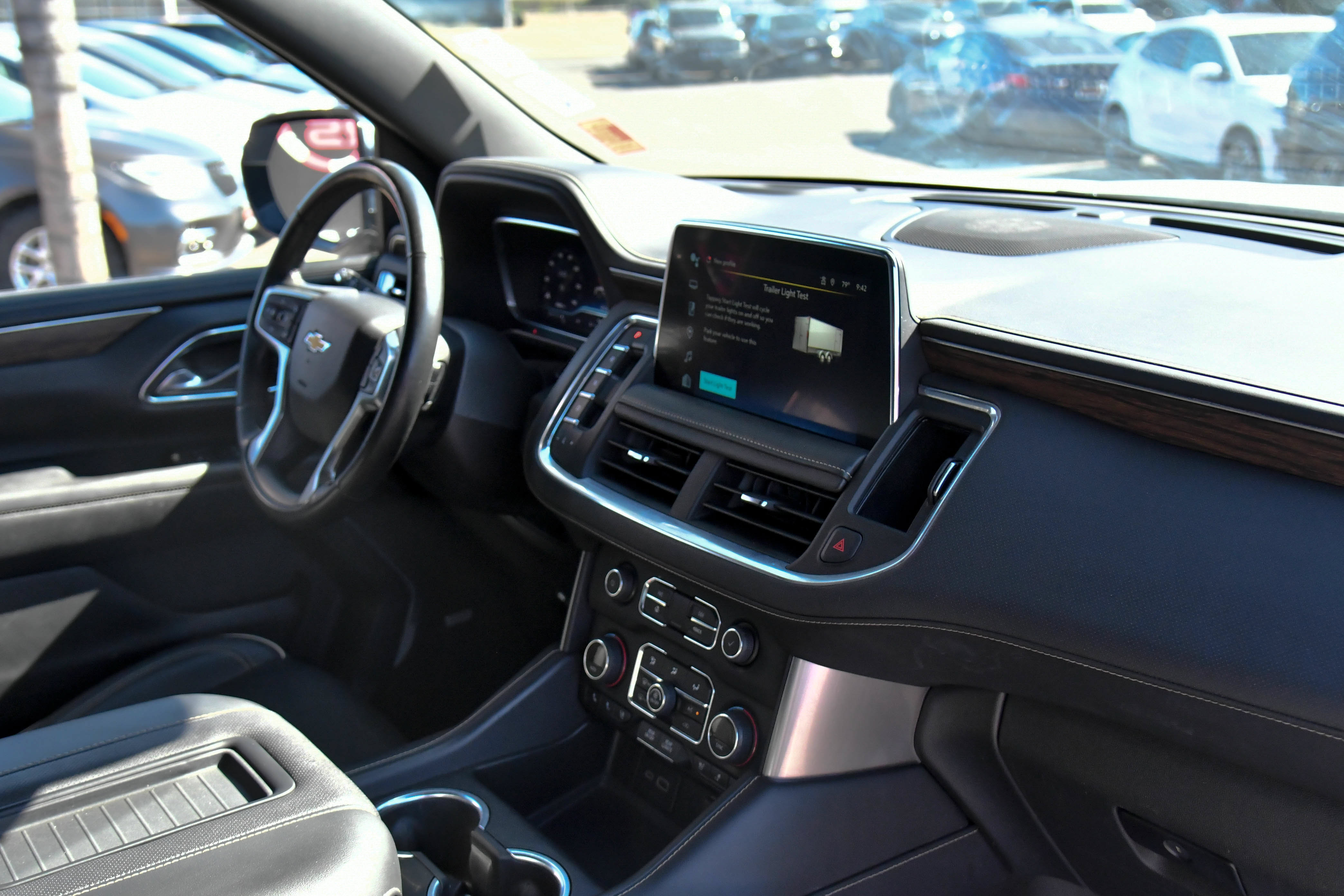 Used 2023 Chevrolet Suburban Premier RWD image 51