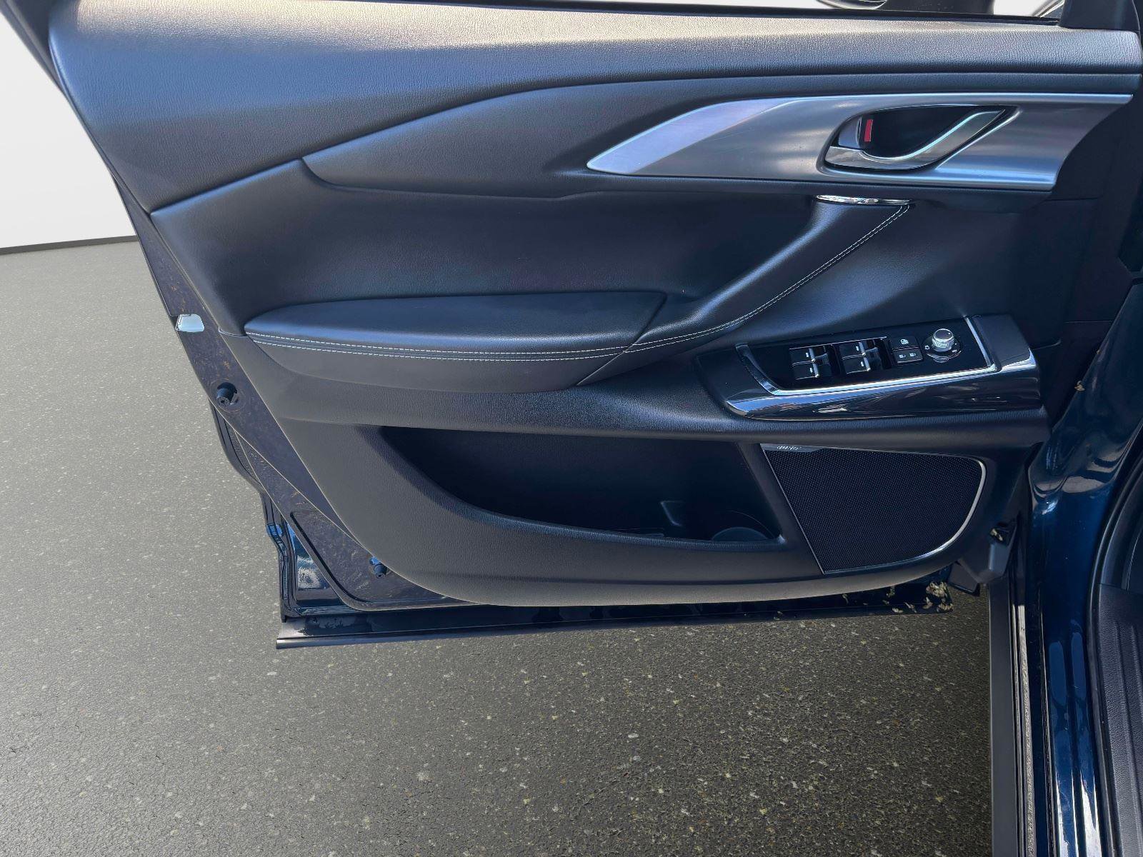 Used 2023 MAZDA CX-9 Grand Touring image 17