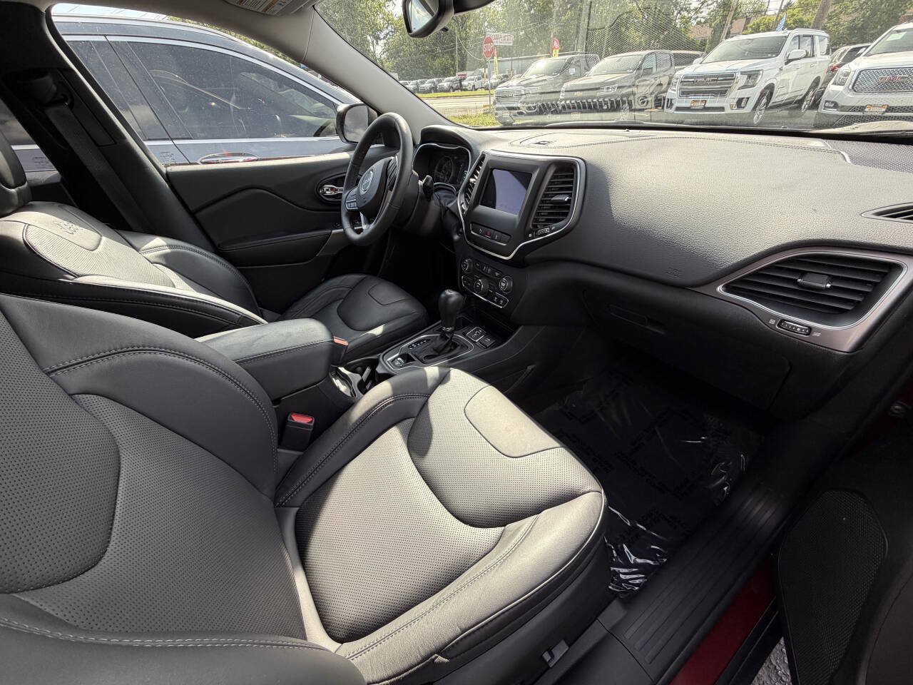 Used 2021 Jeep Cherokee Latitude Lux FWD image 14