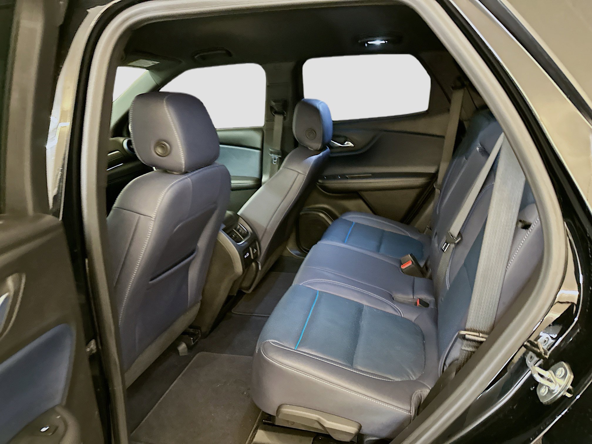 Used 2023 Chevrolet Blazer RS w/ Enhanced Convenience Package image 29