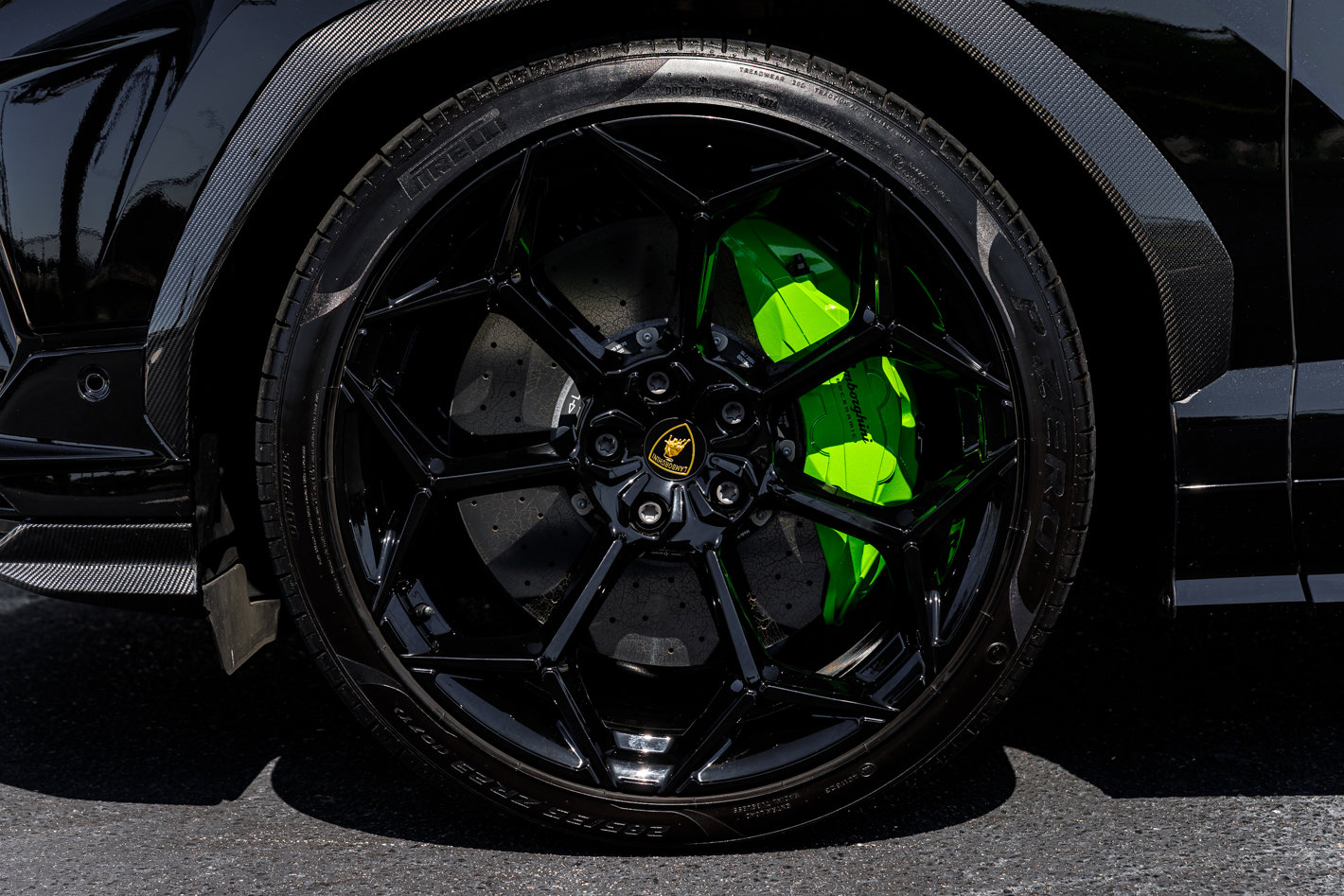 Used 2024 Lamborghini Urus Performante AWD/4WD image 10