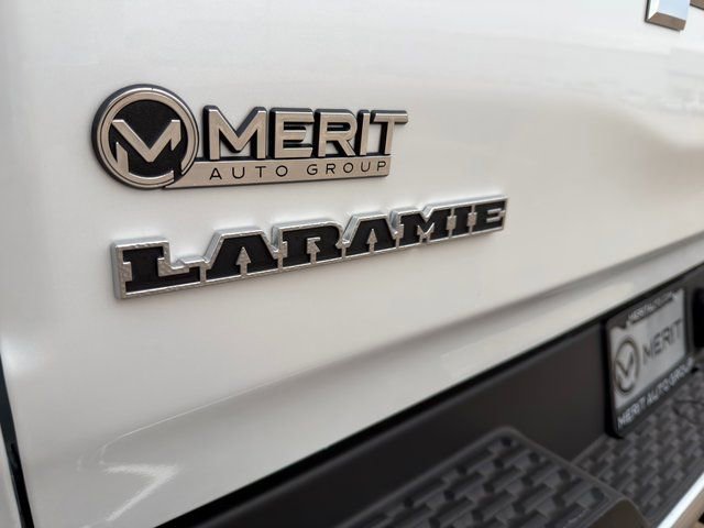 New 2025 RAM 1500 Laramie AWD/4WD image 17