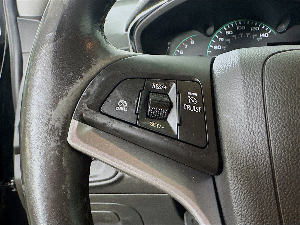 Used 2022 Chevrolet Trax LT w/ Midnight Edition image 22