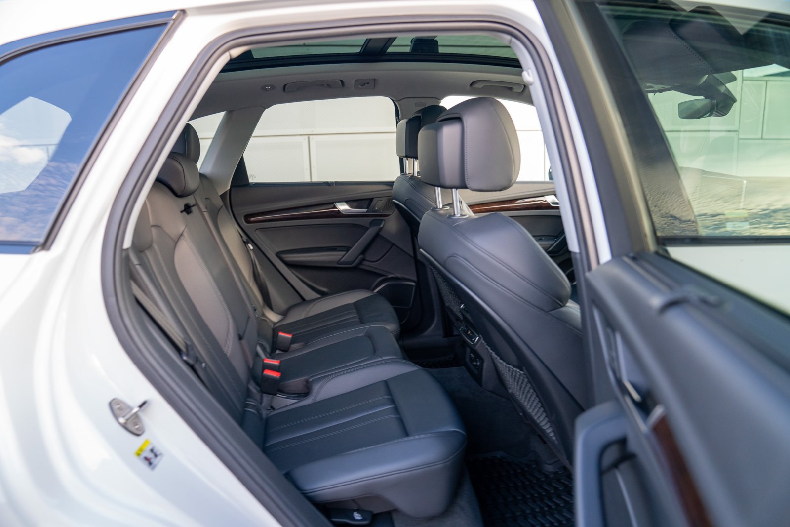Used 2019 Audi Q5 Prestige w/ Prestige Package AWD/4WD image 23