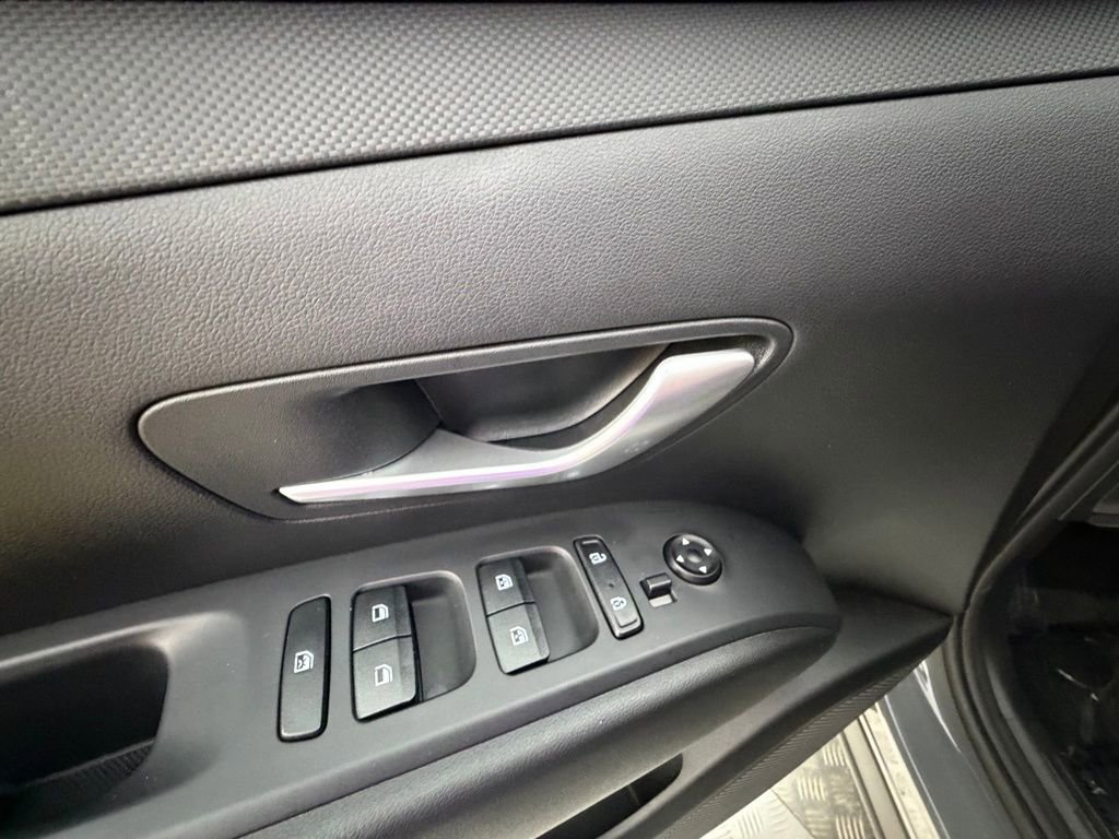 Certified 2024 Hyundai Santa Cruz SEL image 25