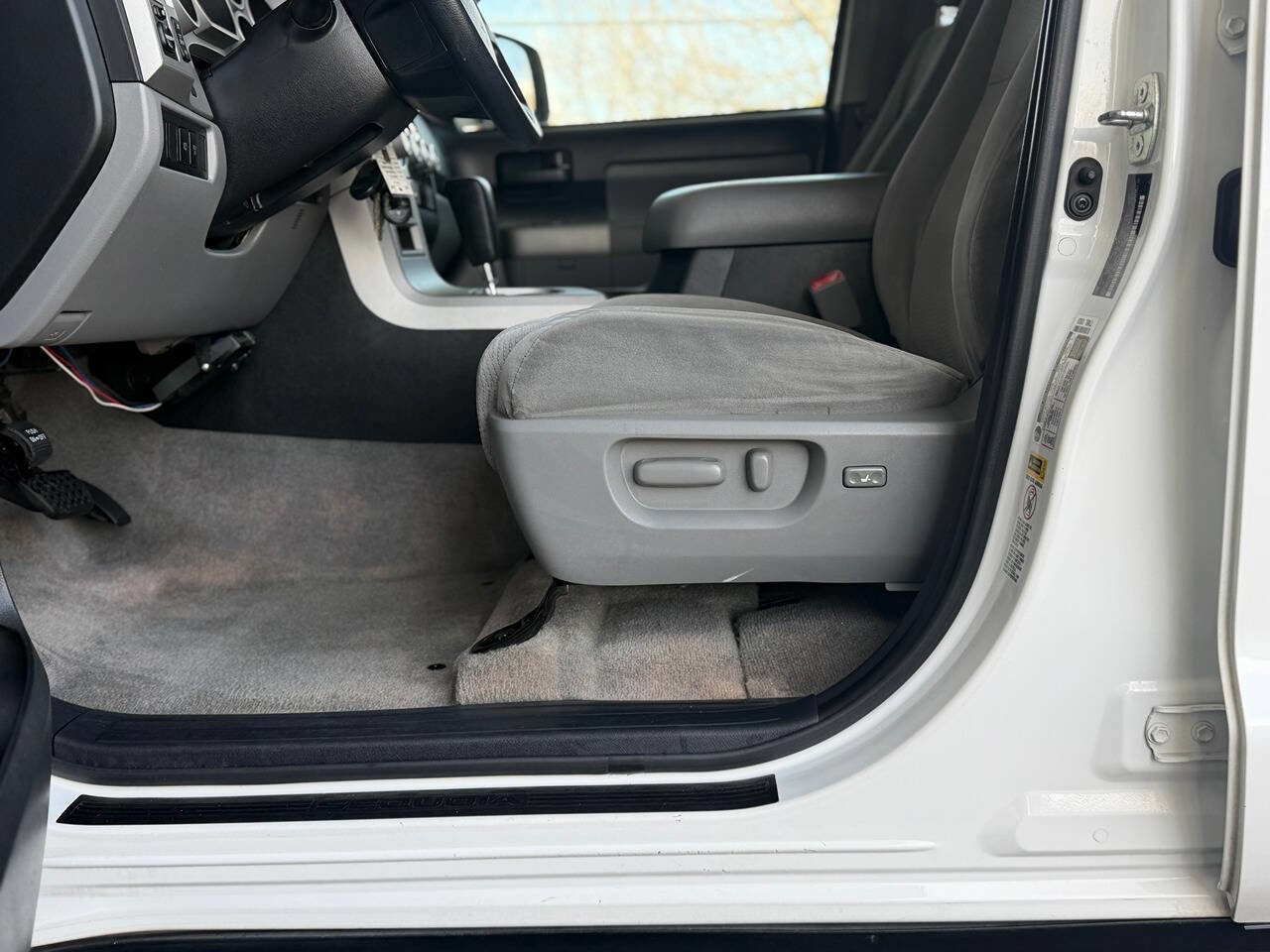 Used 2008 Toyota Sequoia SR5 image 5