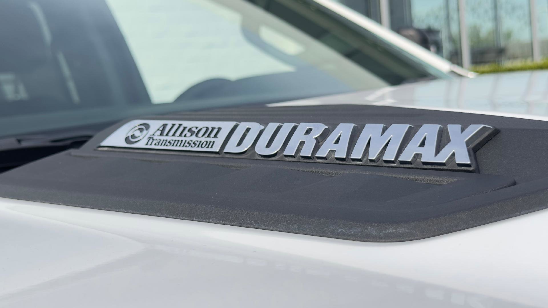 Used 2025 Chevrolet Silverado 2500 LT w/ Convenience Package image 10