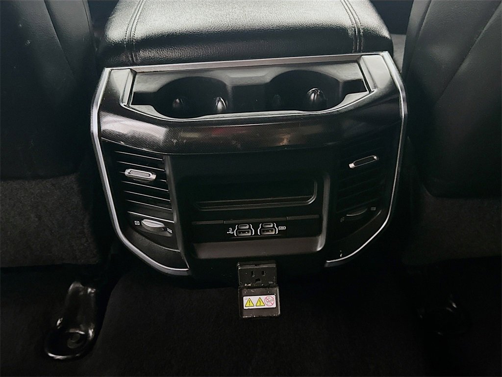 Used 2020 RAM 3500 Laramie w/ Night Edition image 22