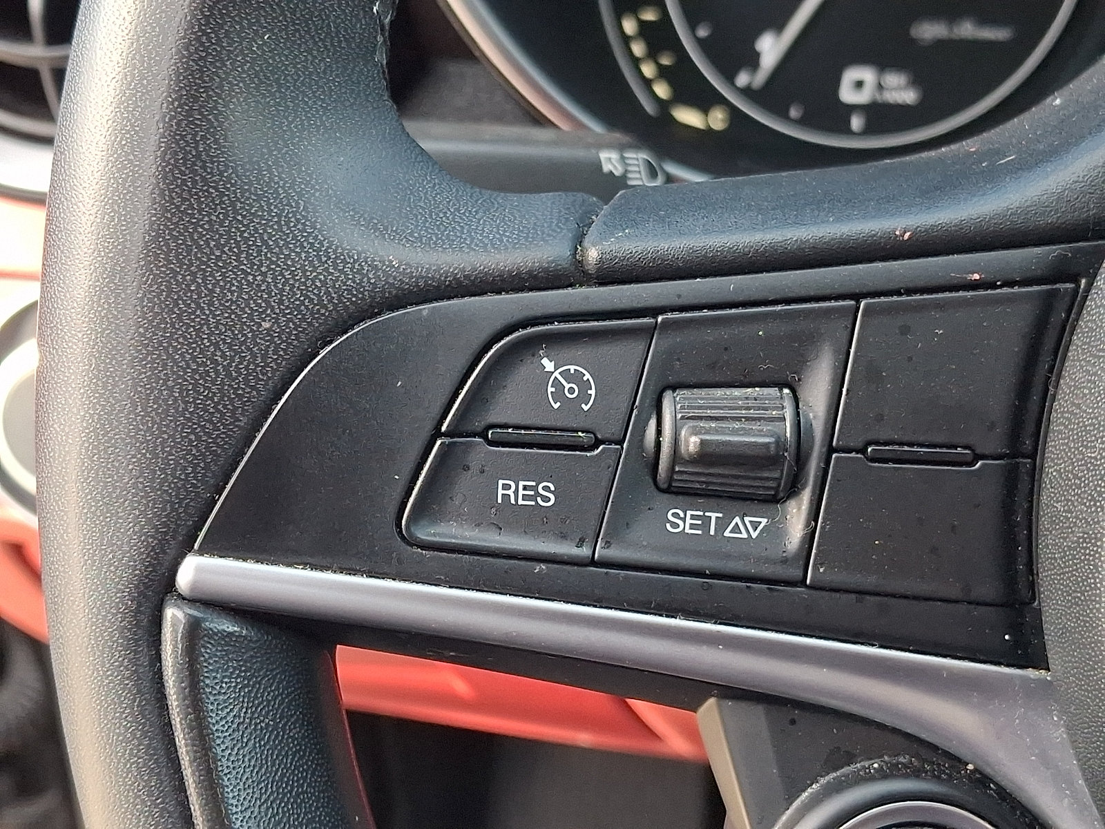 Used 2018 Alfa Romeo Giulia AWD image 21