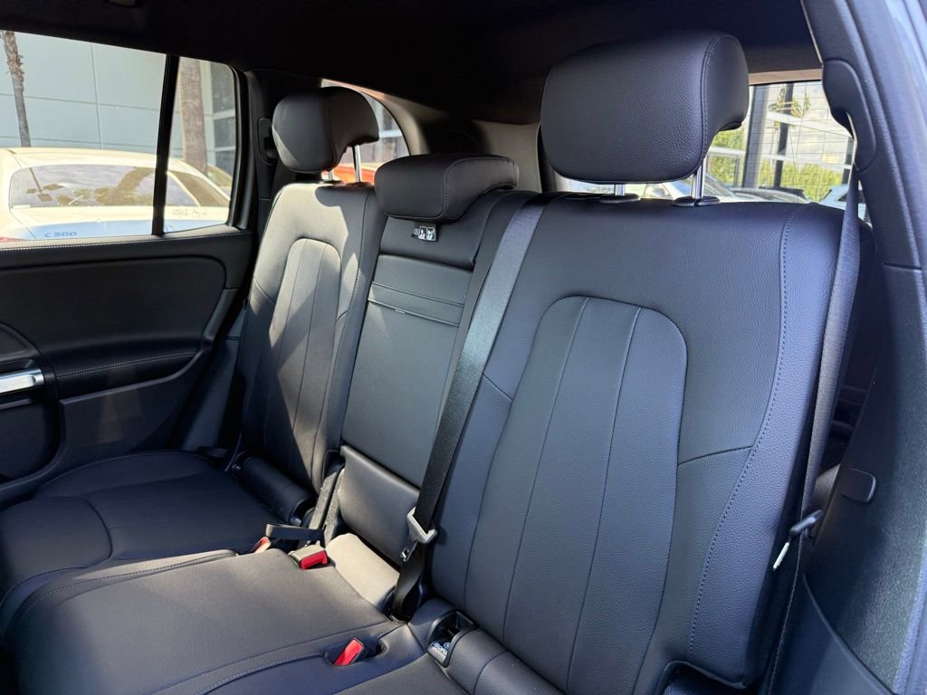 Certified 2026 Mercedes-Benz GLB 250 image 13