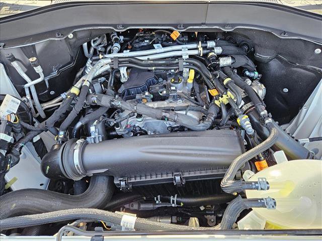 Used 2025 Ford Explorer Active w/ Active Comfort Package image 25