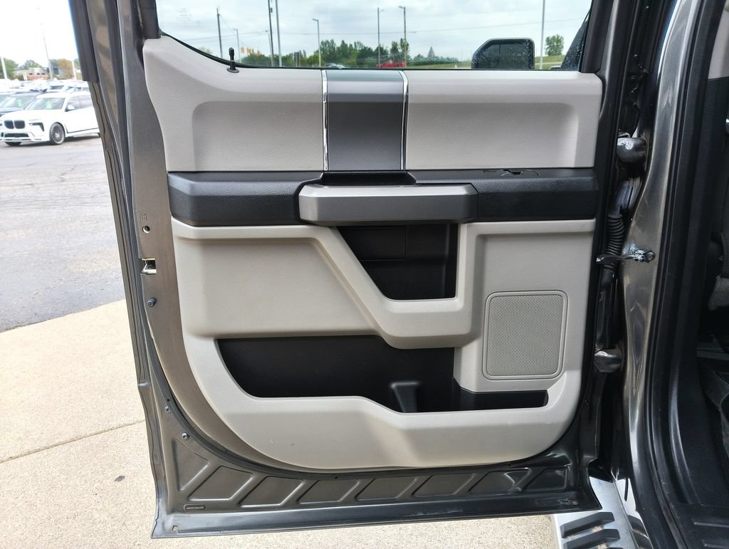 Used 2017 Ford F150 XLT w/ Equipment Group 301A Mid AWD/4WD image 22