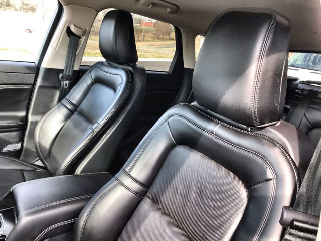 Used 2023 Lincoln Corsair Reserve image 11