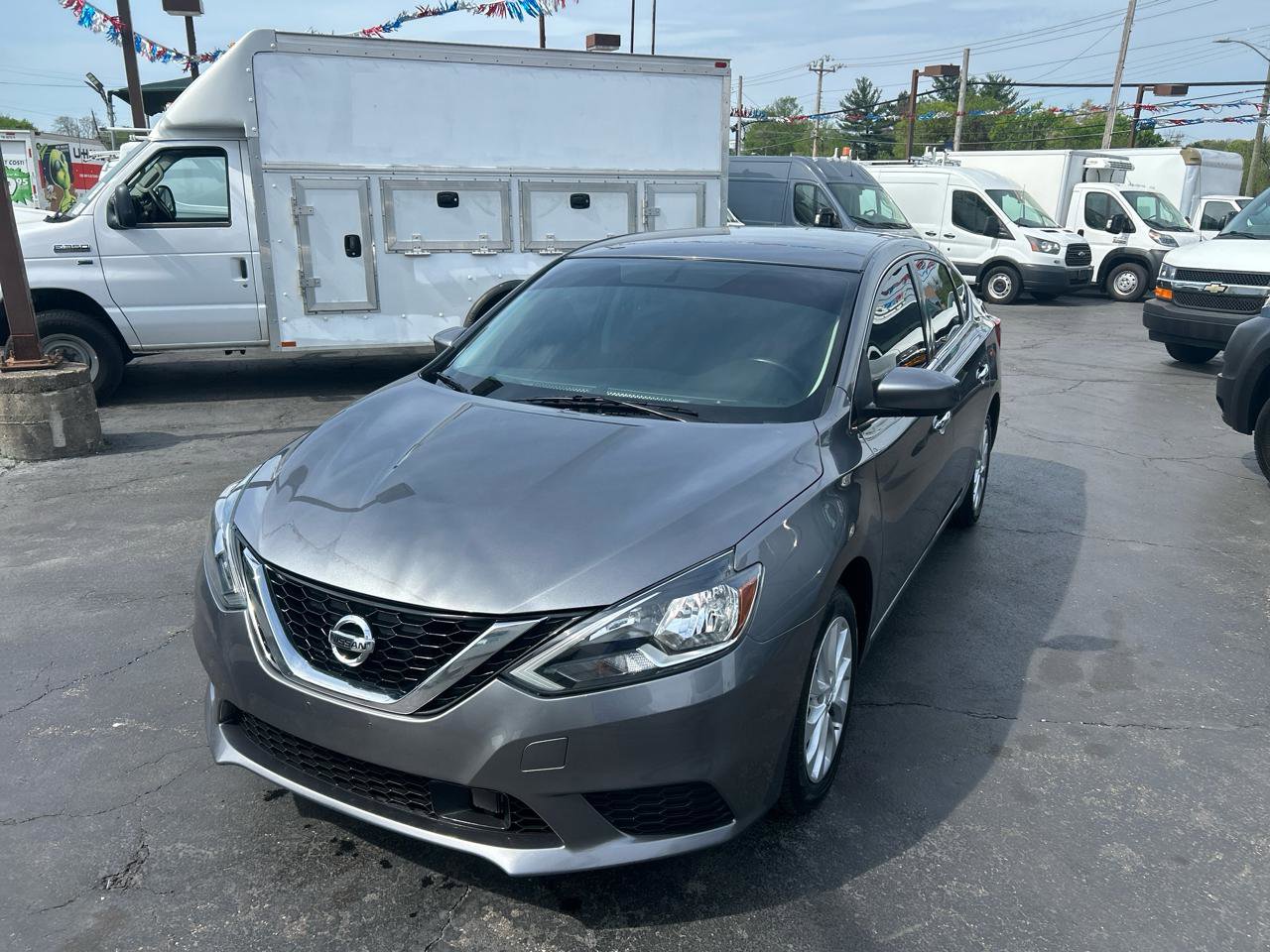 Used 2019 Nissan Sentra SV image 2