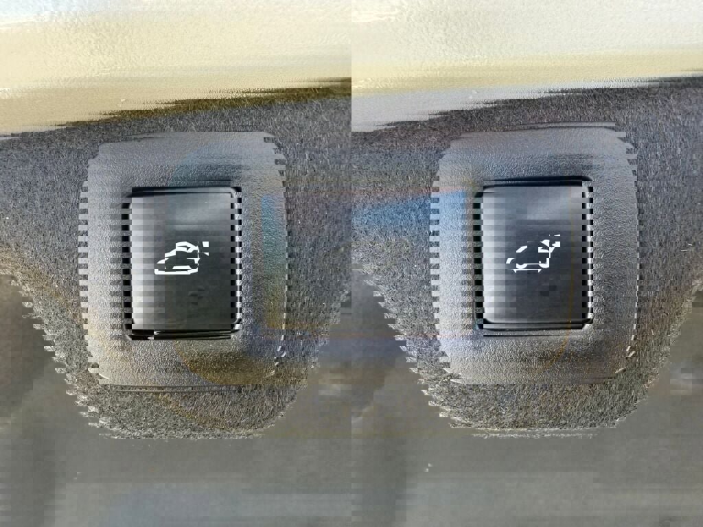 Used 2023 Lexus ES 350 w/ Premium Package image 32