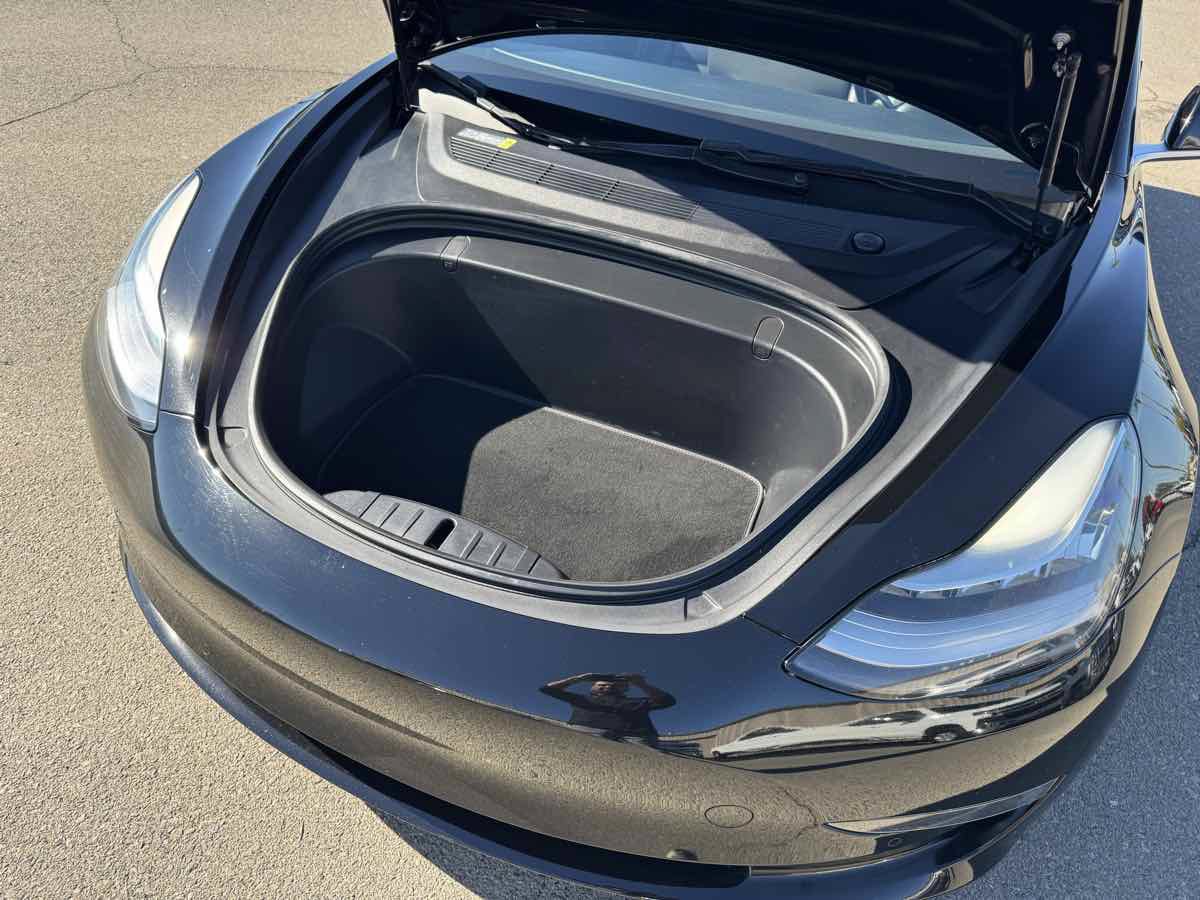 Used 2018 Tesla Model 3 Long Range RWD image 35