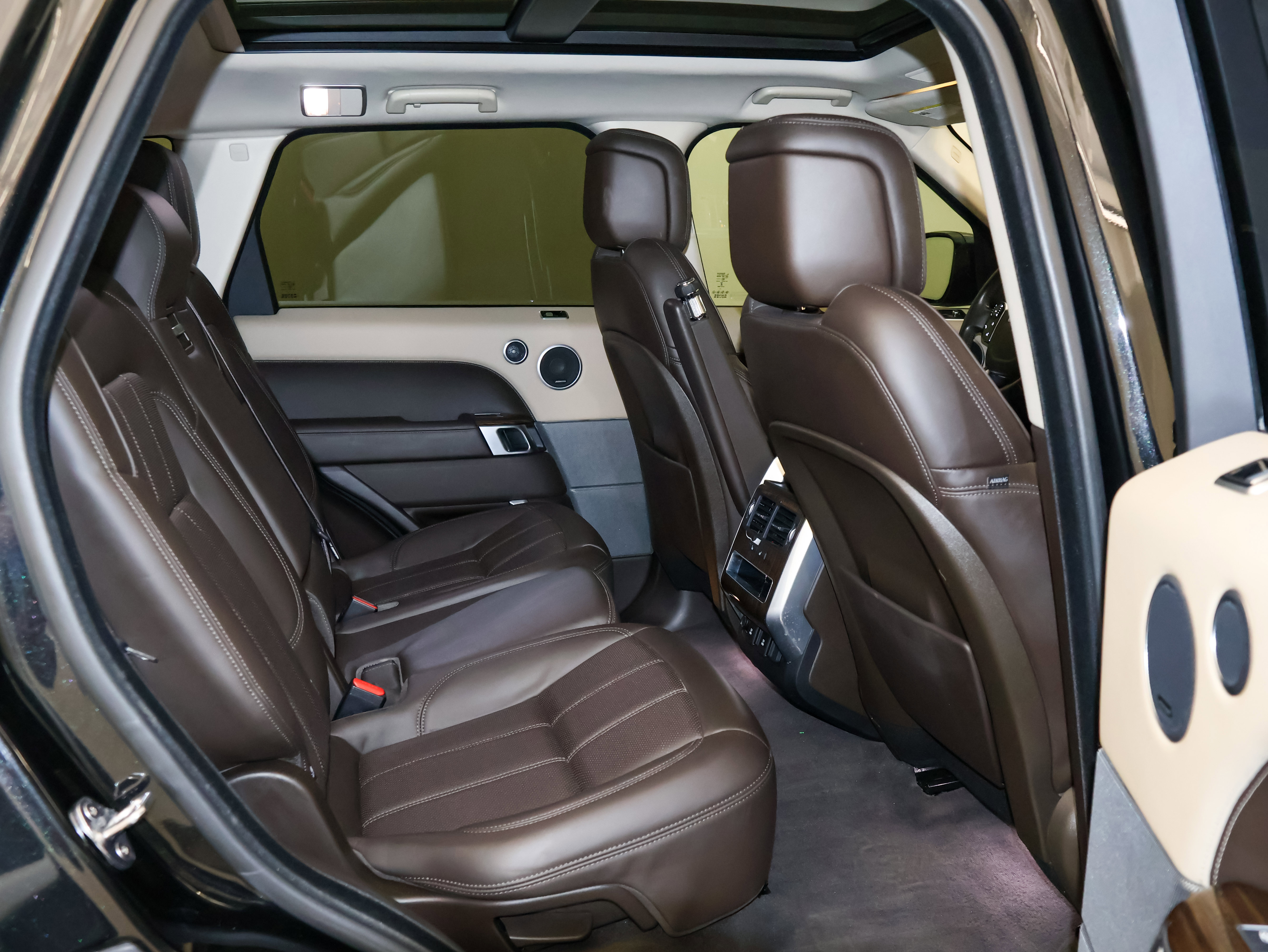 Used 2020 Land Rover Range Rover Sport HSE image 49