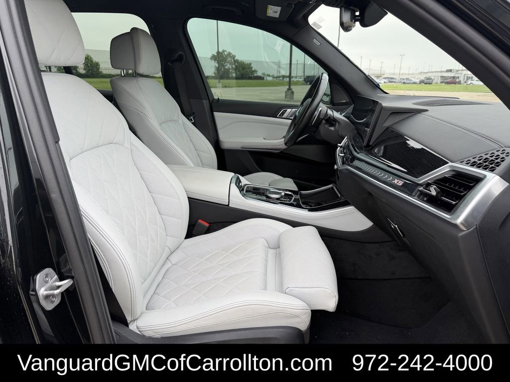 Used 2024 BMW X5 xDrive40i w/ M Sport Package AWD/4WD image 34