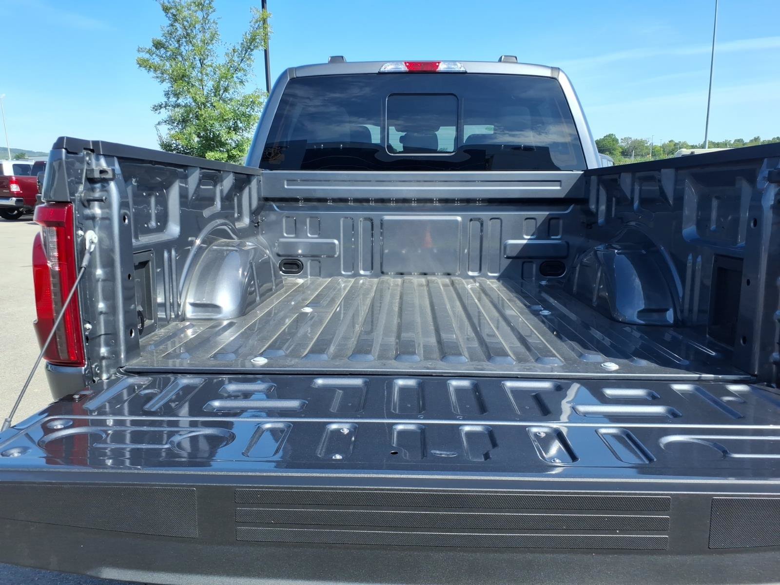 New 2026 Ford F150 XLT w/ Equipment Group 302A MID AWD/4WD image 16