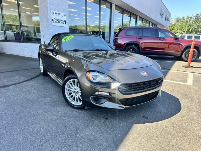 Used 2018 FIAT 124 Spider Classica w/ Technology & Siriusxm Group image 4