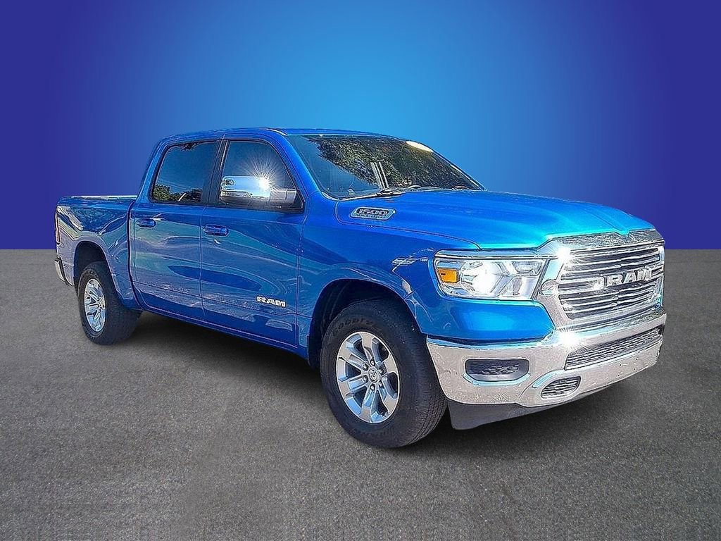 Used 2024 RAM 1500 Laramie AWD/4WD image 3
