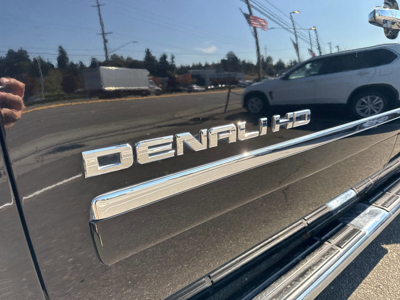 Used 2011 GMC Sierra 3500 Denali image 11