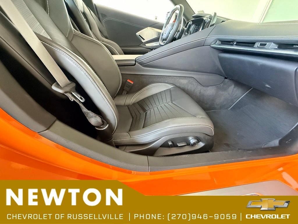 Used 2024 Chevrolet Corvette Stingray Preferred Conv w/ Z51 Performance Package RWD image 11