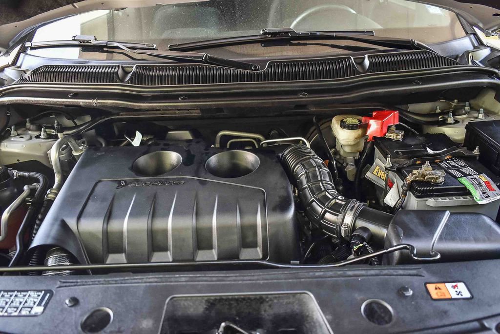 Used 2017 Ford Explorer XLT image 25