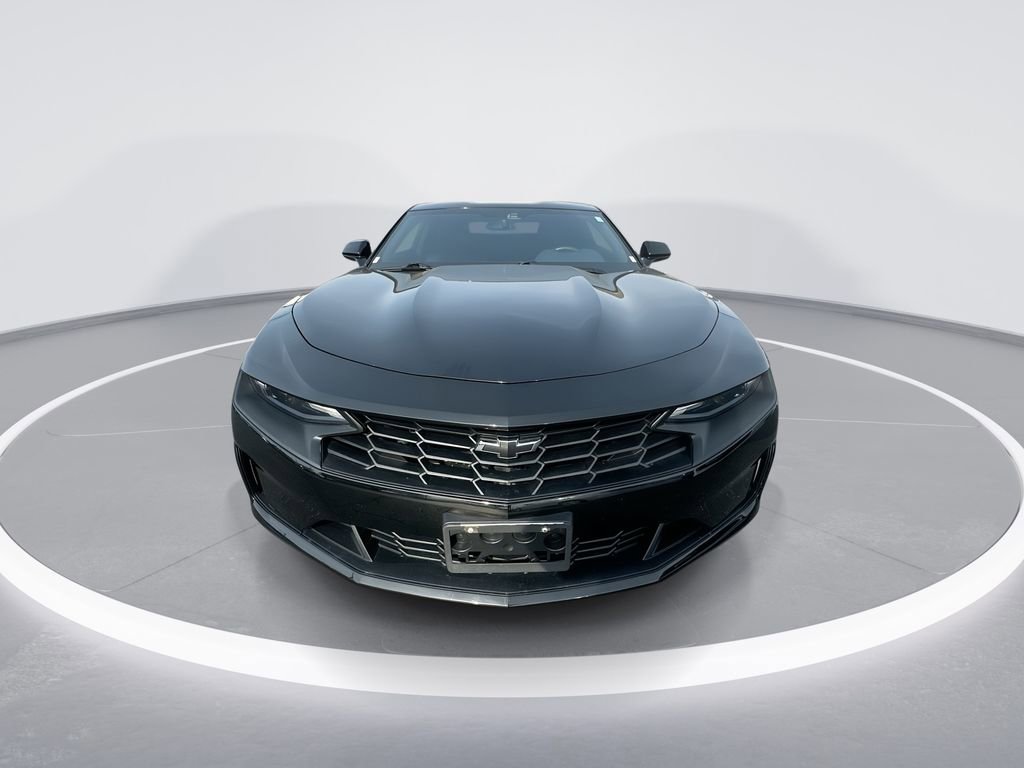 Used 2024 Chevrolet Camaro LT w/ Technology Package RWD image 3