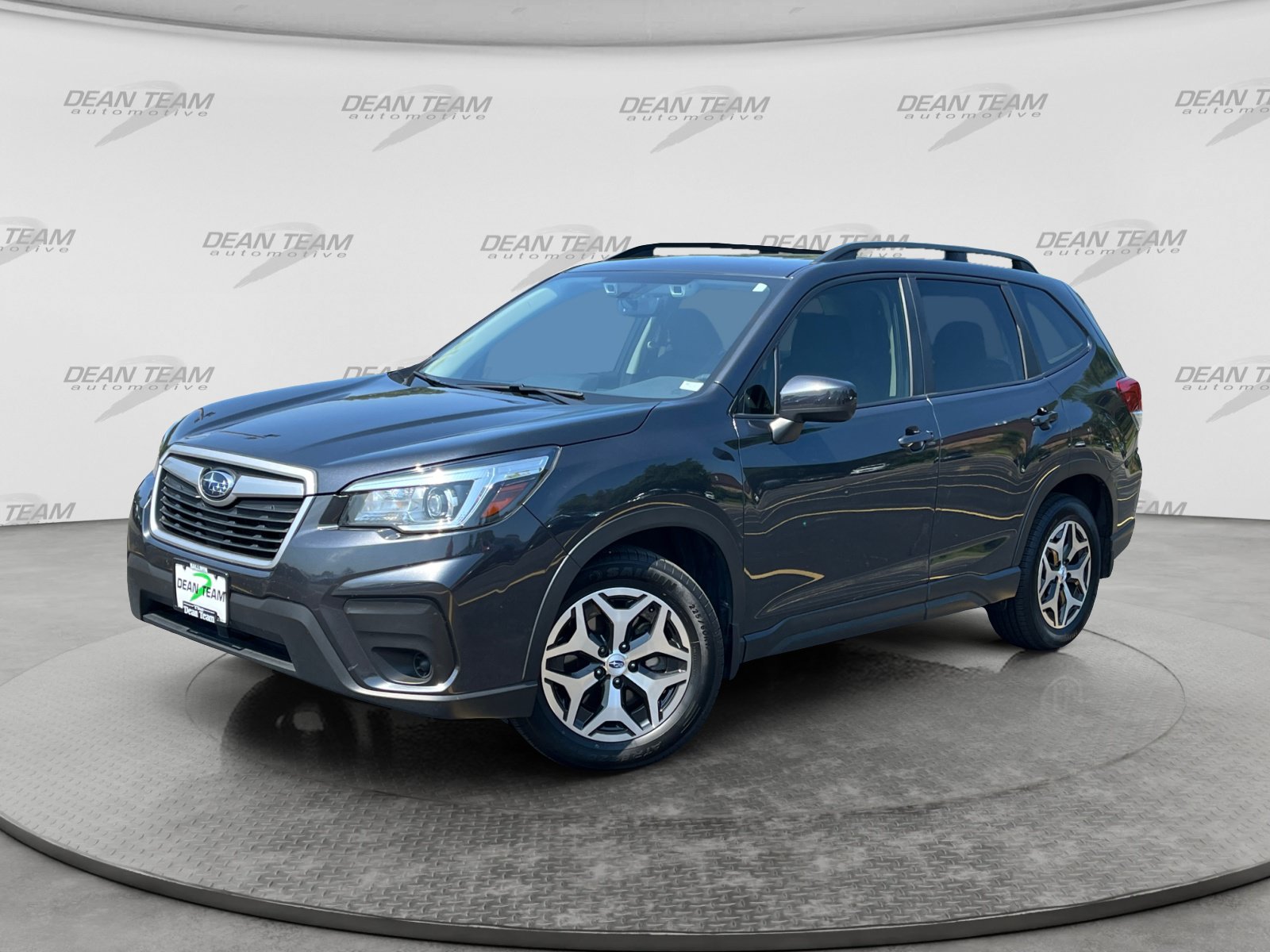 Used 2019 Subaru Forester Premium AWD/4WD image 3