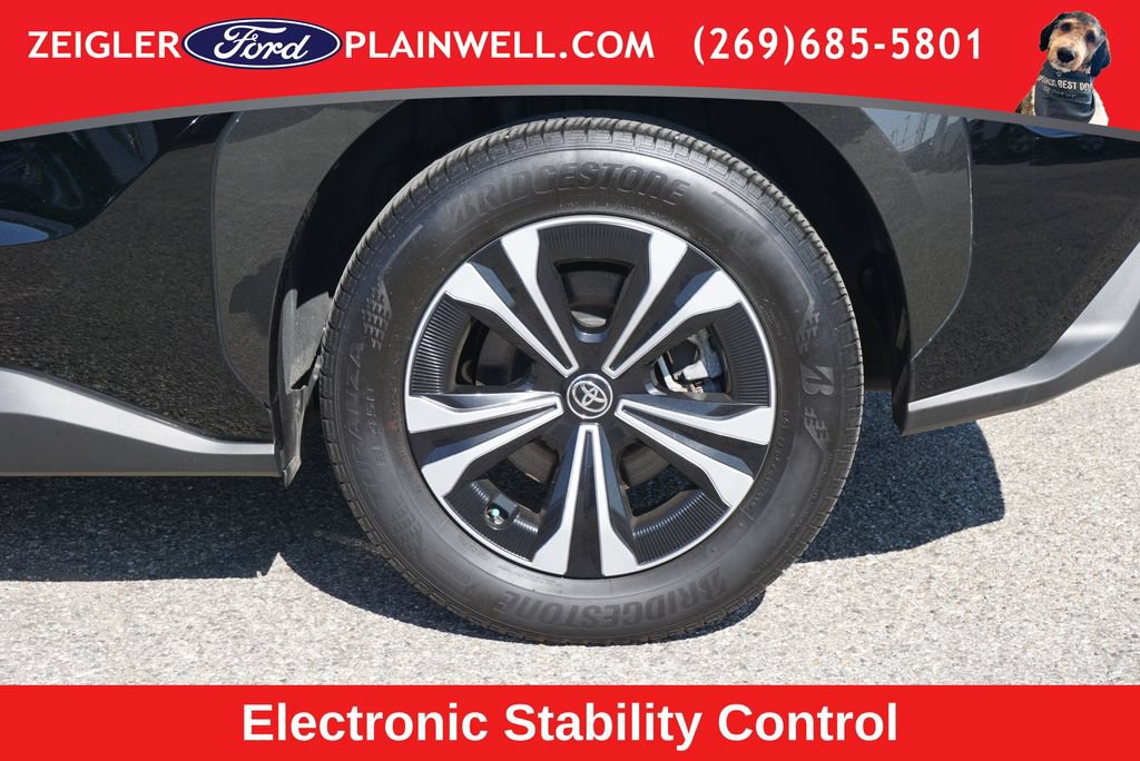 Used 2024 Toyota bZ4X FWD image 9