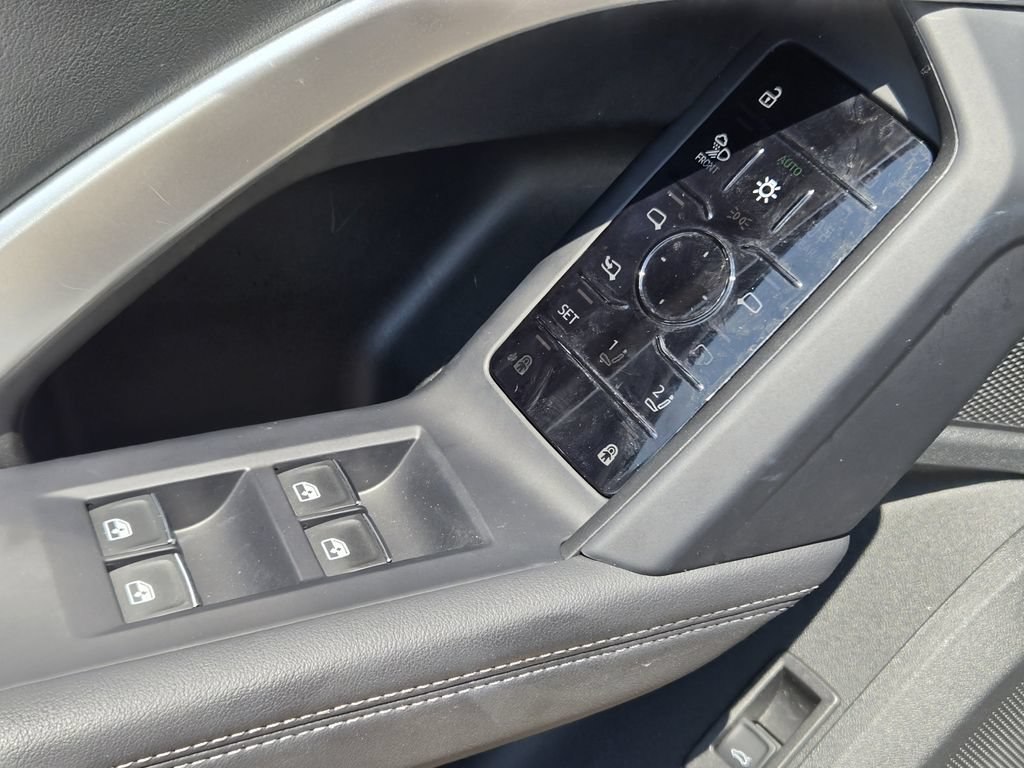 Certified 2025 Audi Q5 Premium Plus w/ Premium Plus AWD/4WD image 30