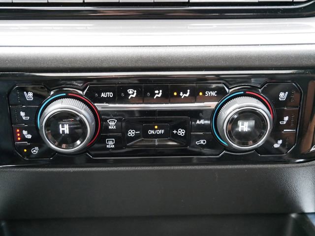 Used 2024 Chevrolet Silverado 1500 High Country image 17