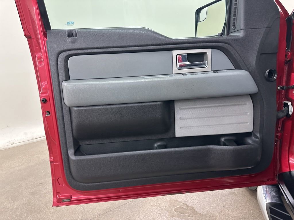 Used 2011 Ford F150 XLT w/ XLT Chrome Pkg image 30