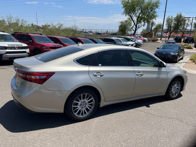 Used 2016 Toyota Avalon Limited w/ Toyota Safety Sense Package FWD image 5