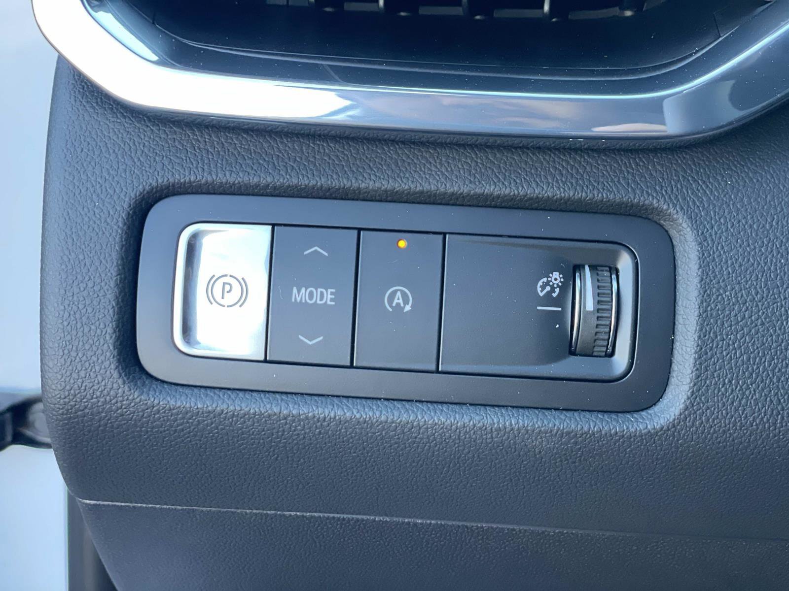 New 2026 GMC Acadia Elevation w/ Elevation Premium Package image 19