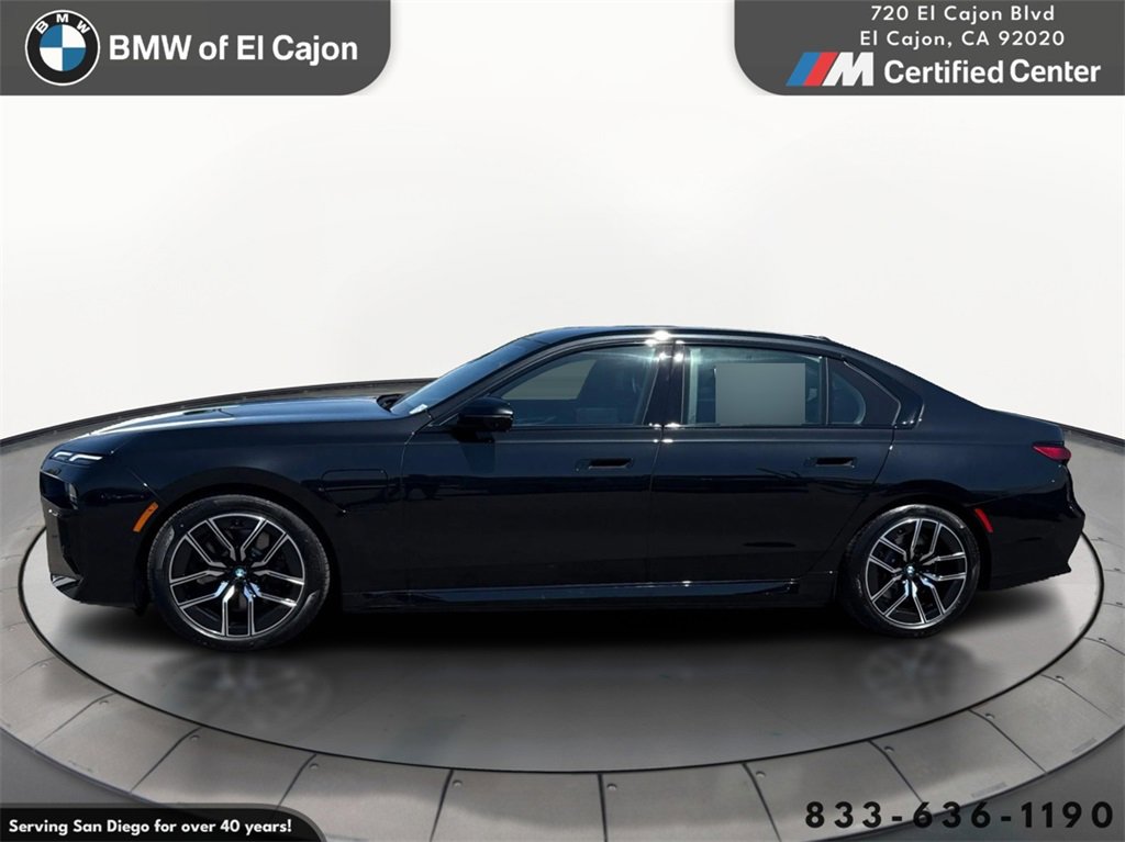 New 2026 BMW 750e xDrive image 8