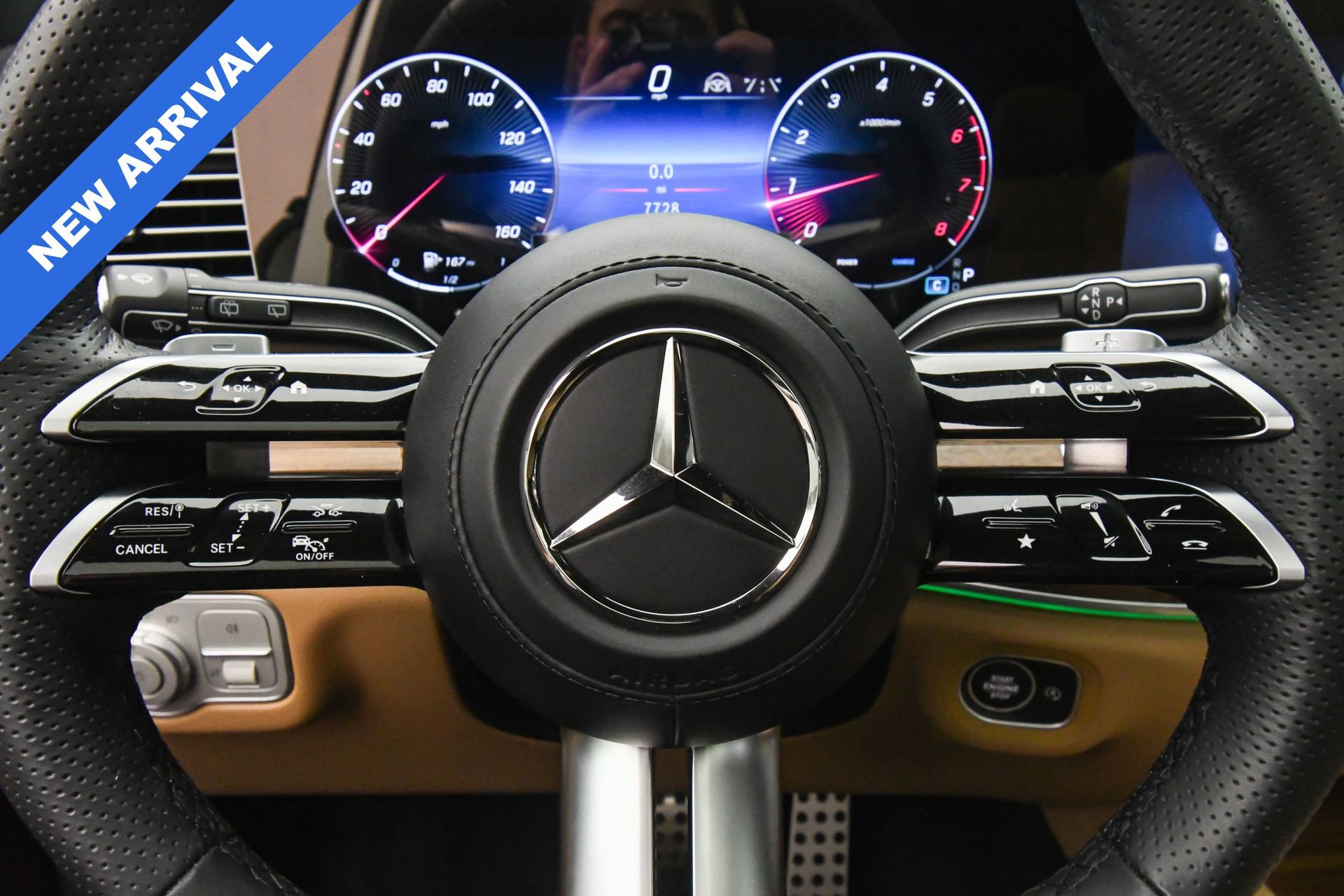 Used 2025 Mercedes-Benz GLS 450 4MATIC image 37