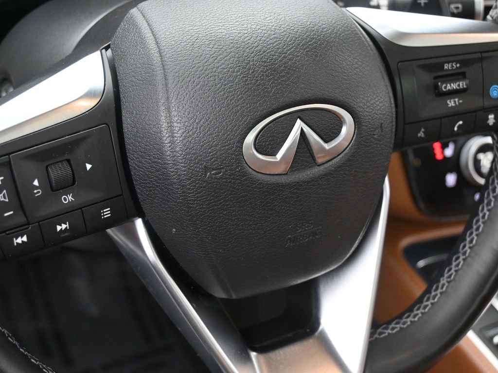 Used 2023 INFINITI QX60 Sensory w/ Vision Package image 12