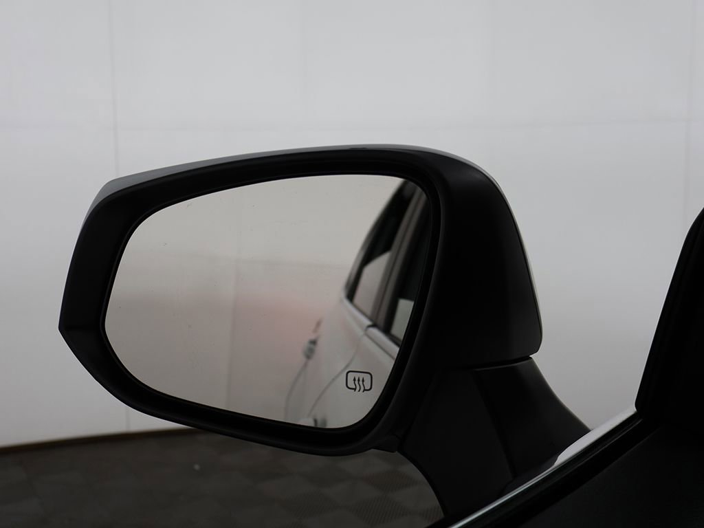 Used 2023 Toyota Highlander L AWD/4WD image 34