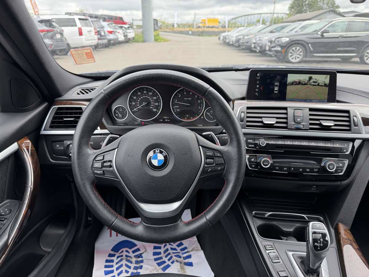 Used 2018 BMW 330i Sedan RWD image 22