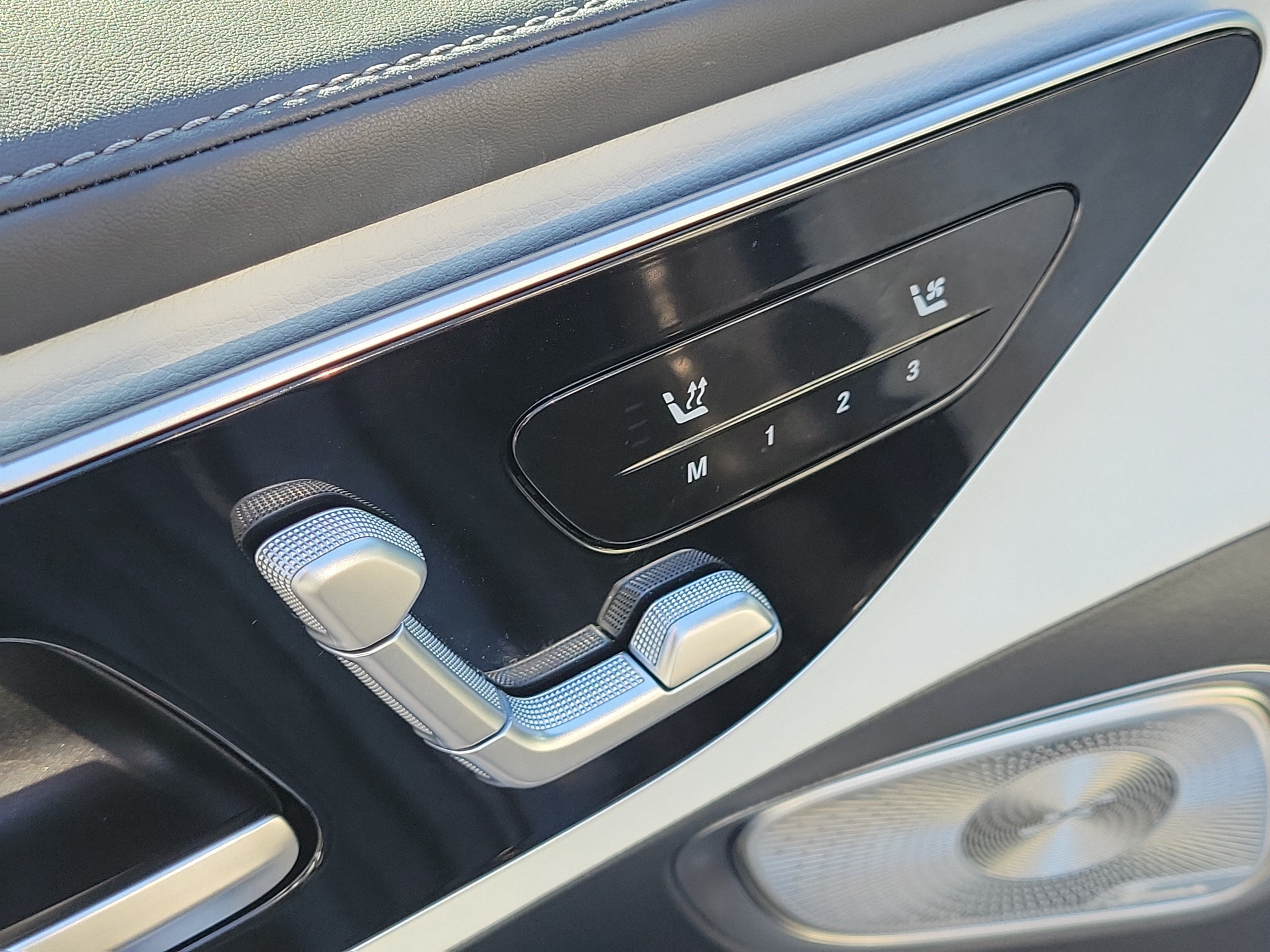 Used 2024 Mercedes-Benz GLC 300 image 20