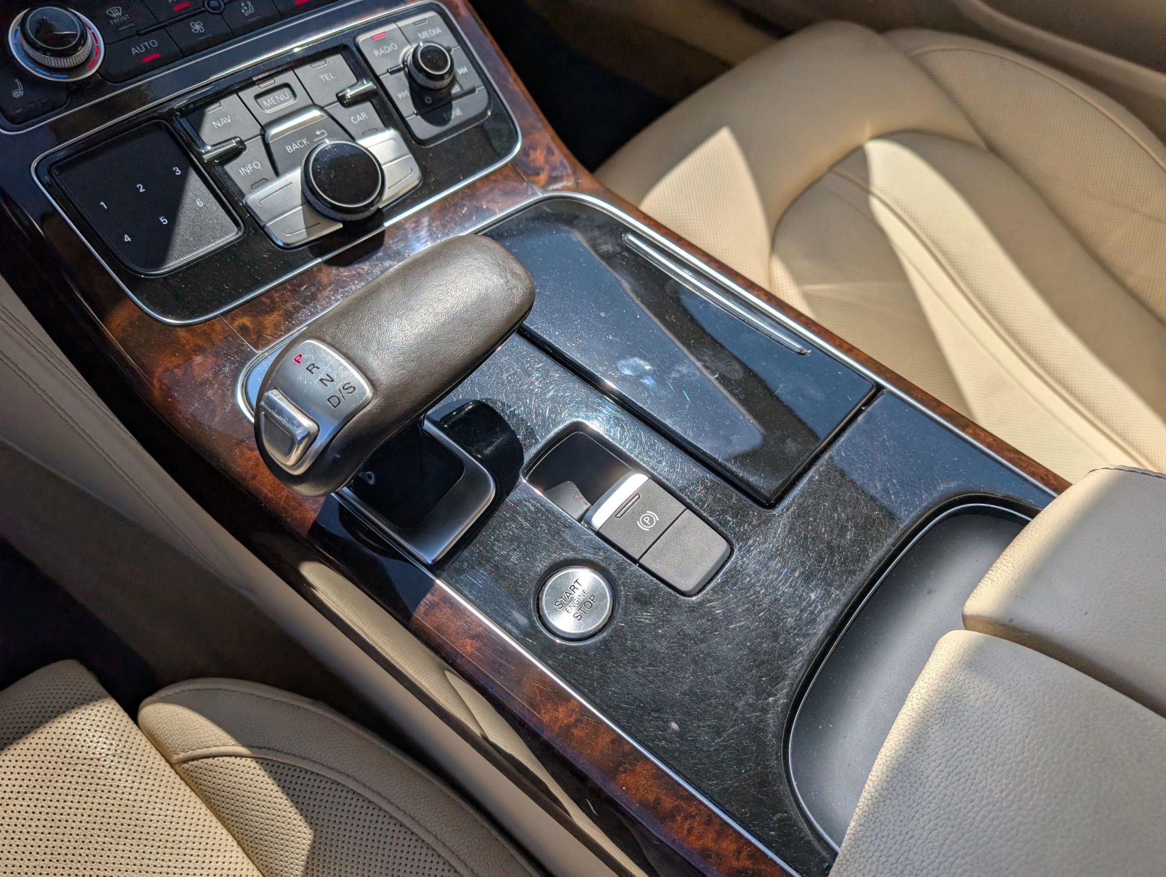 Used 2014 Audi A8 L TDI image 18