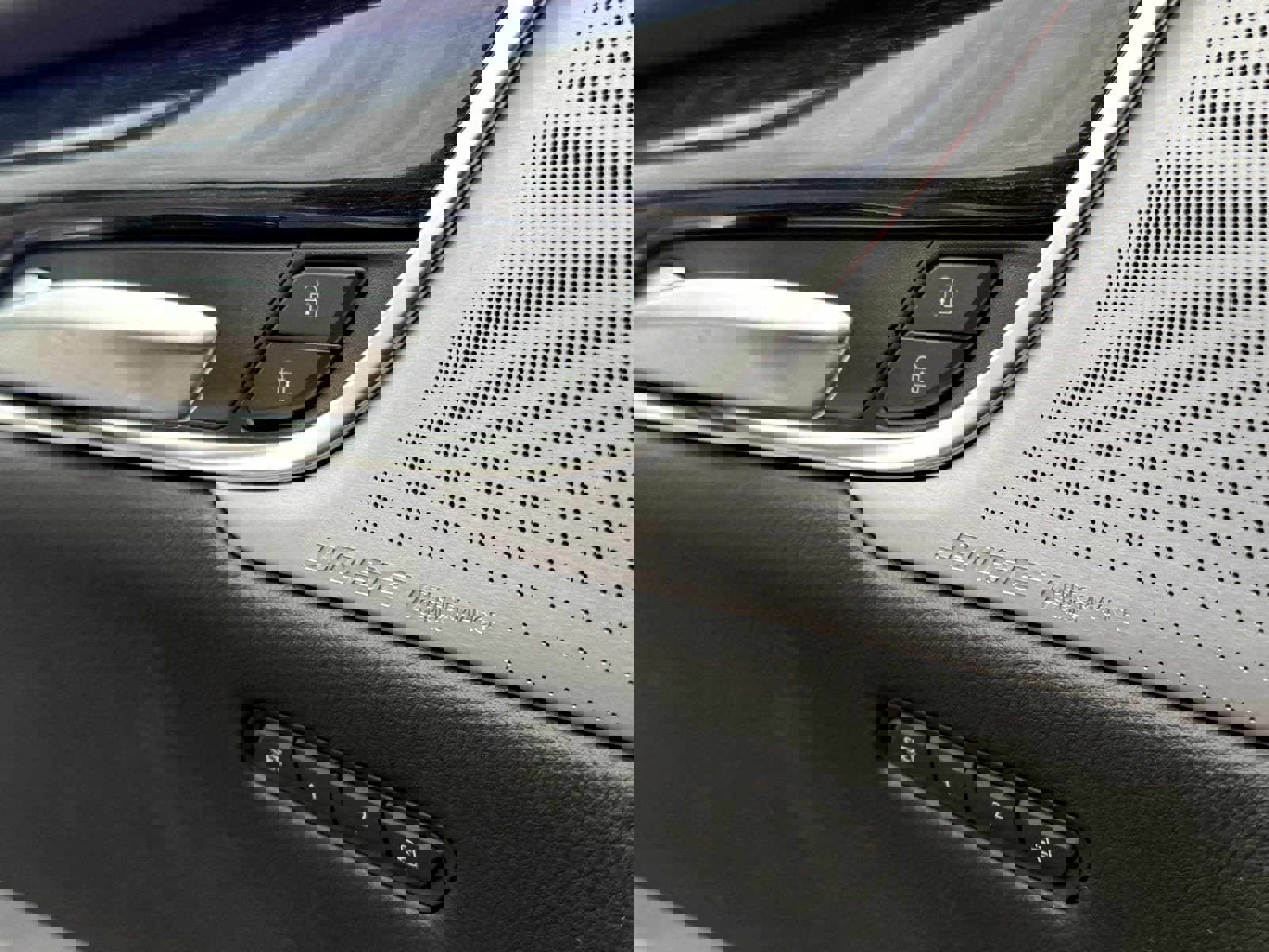 New 2025 Cadillac XT5 Premium Luxury w/ LPO, Floor Liner Package image 16